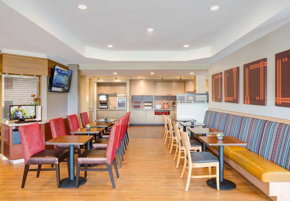 Towneplace Suites By Marriott Cranbury South Brunswick Exterior photo